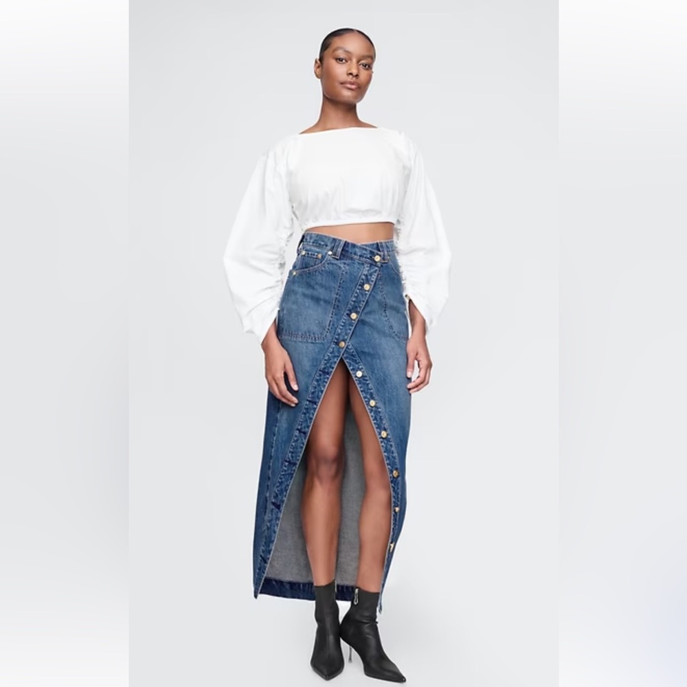 NWT CULT Gaia Gap Asymmetrical Denim Maxi Skirt. Size 25/0